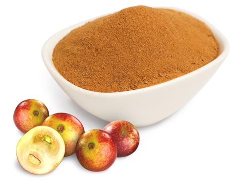 Polvo de Camu Camu Ingredientes de Polvo de Camu Camu: • 100 g de Camu Camu fresco (o congelado) • 1 bandeja para hornear • Papel de hornear Como preparar Polvo de Camu Camu 1. Precalienta el horno a una temperatura baja, aproximadamente 50°C. 2. Lava y seca bien los Camu Camu para asegurarte de que estén limpios y libres de cualquier impureza. 3. Corta los Camu Camu en rodajas finas para que se sequen más rápido y de manera uniforme. 4. Cubre la bandeja para hornear con papel de hornear para evitar que los Camu Camu se peguen. 5. Coloca las rodajas de Camu Camu en la bandeja para hornear de manera que no se superpongan. 6. Coloca la bandeja en el horno y deja que los Camu Camu se sequen durante varias horas, revisándolos de vez en cuando para asegurarte de que no se quemen. 7. Una vez que los Camu Camu estén completamente secos y crujientes, retira la bandeja del horno y deja que se enfríen por completo. 8. Con un procesador de alimentos o una licuadora potente, pulveriza los Camu Camu secos hasta obtener un polvo fino. 9. Transfiere el polvo de Camu Camu a un recipiente hermético y guárdalo en un lugar fresco y seco. 10. ¡Tu polvo de Camu Camu está listo para usar! Agrégalo a batidos, smoothies, yogures o mezclas para hornear para disfrutar de sus beneficios para la salud y su delicioso sabor. El polvo de Camu Camu es una excelente manera de conservar esta fruta llena de nutrientes por más tiempo y agregar un toque de sabor y salud a tus preparaciones culinarias. ¡Disfruta de los maravillosos beneficios del Camu Camu en todas tus recetas!